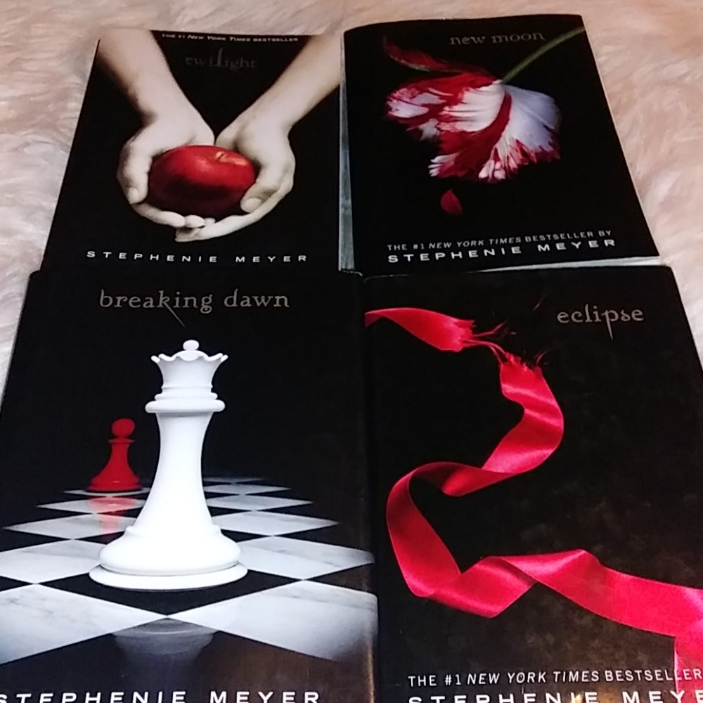 📚 Twilight Series-Stephenie Meyer